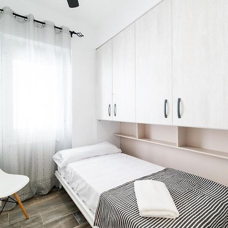 Pajaritos Suites Junto A Centro, Estacion De Tren Y Plaza De Toros Granada Luaran gambar