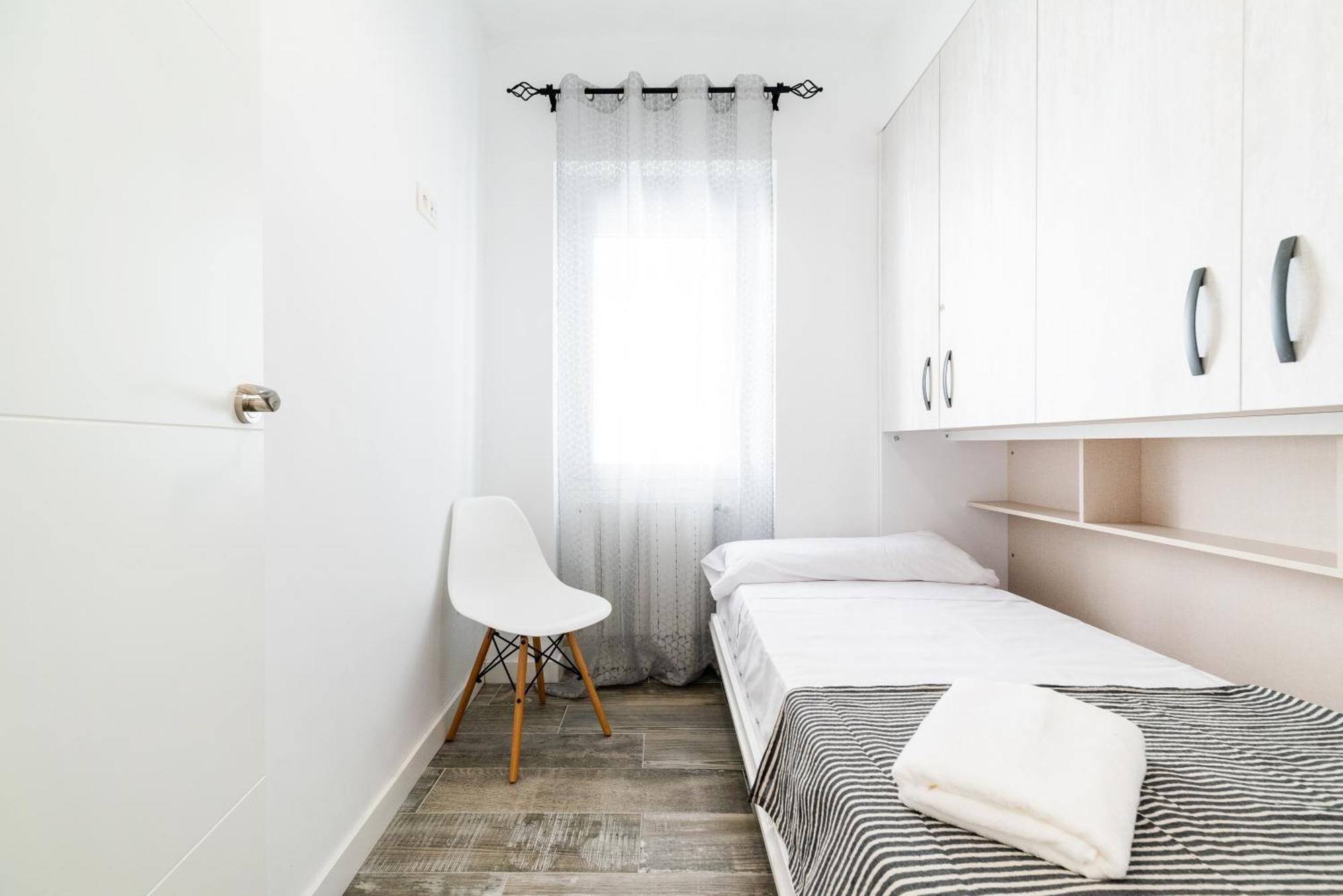 Pajaritos Suites Junto A Centro, Estacion De Tren Y Plaza De Toros Granada Luaran gambar