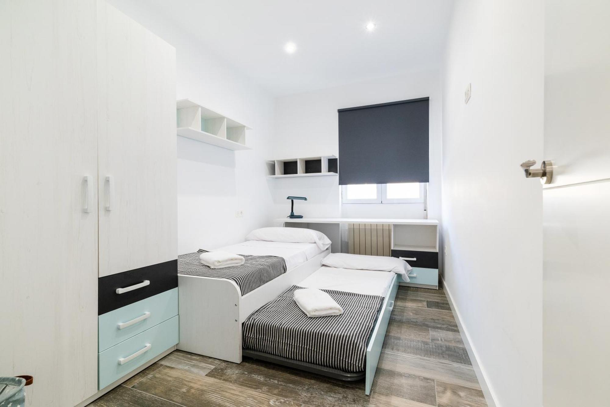 Pajaritos Suites Junto A Centro, Estacion De Tren Y Plaza De Toros Granada Luaran gambar