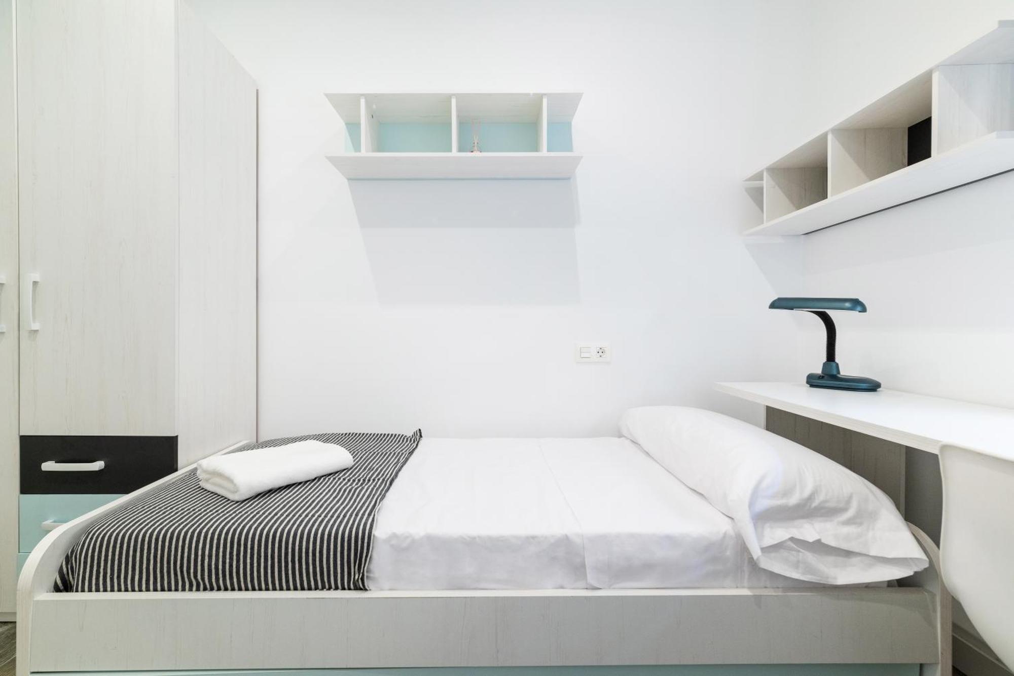 Pajaritos Suites Junto A Centro, Estacion De Tren Y Plaza De Toros Granada Luaran gambar