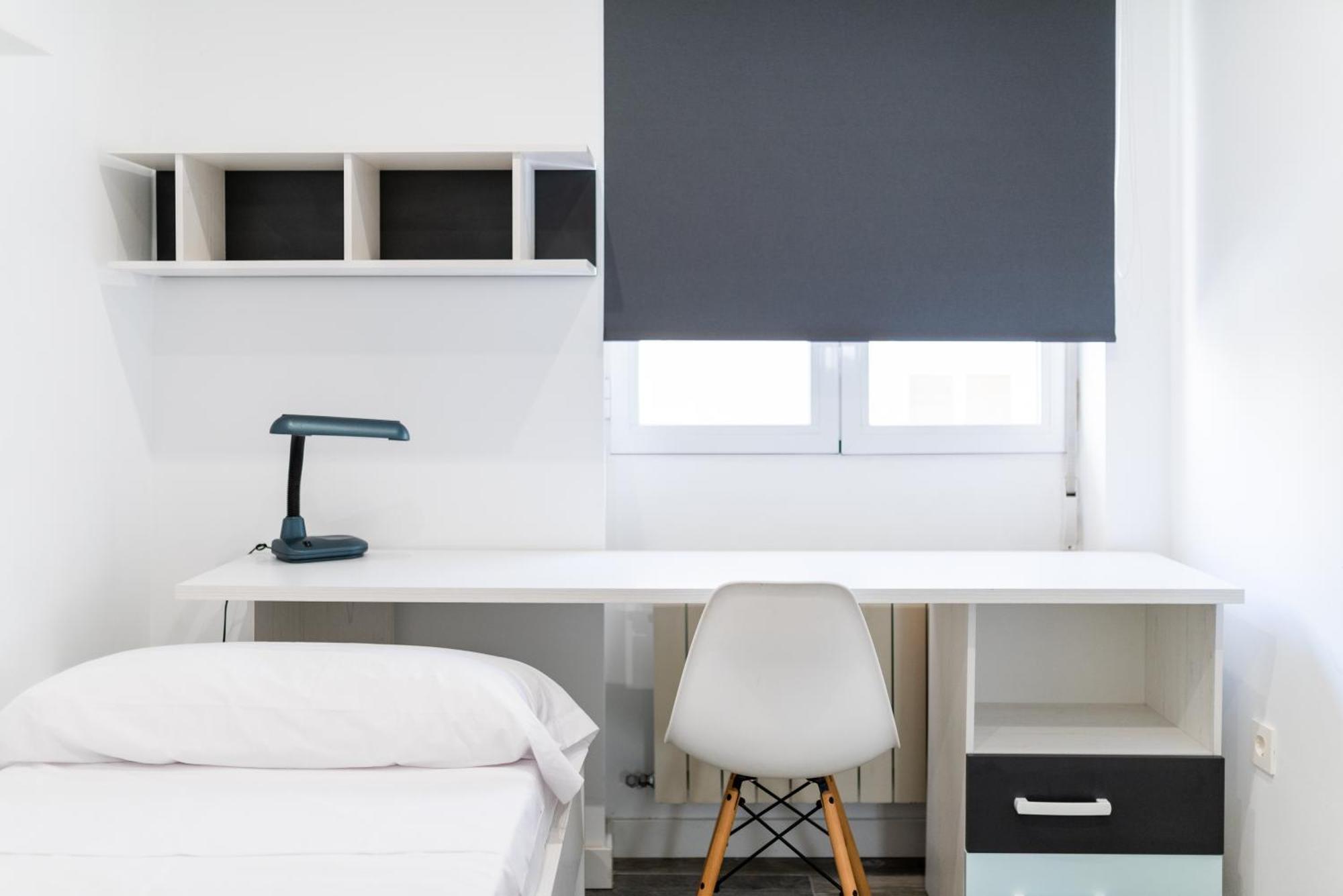 Pajaritos Suites Junto A Centro, Estacion De Tren Y Plaza De Toros Granada Luaran gambar
