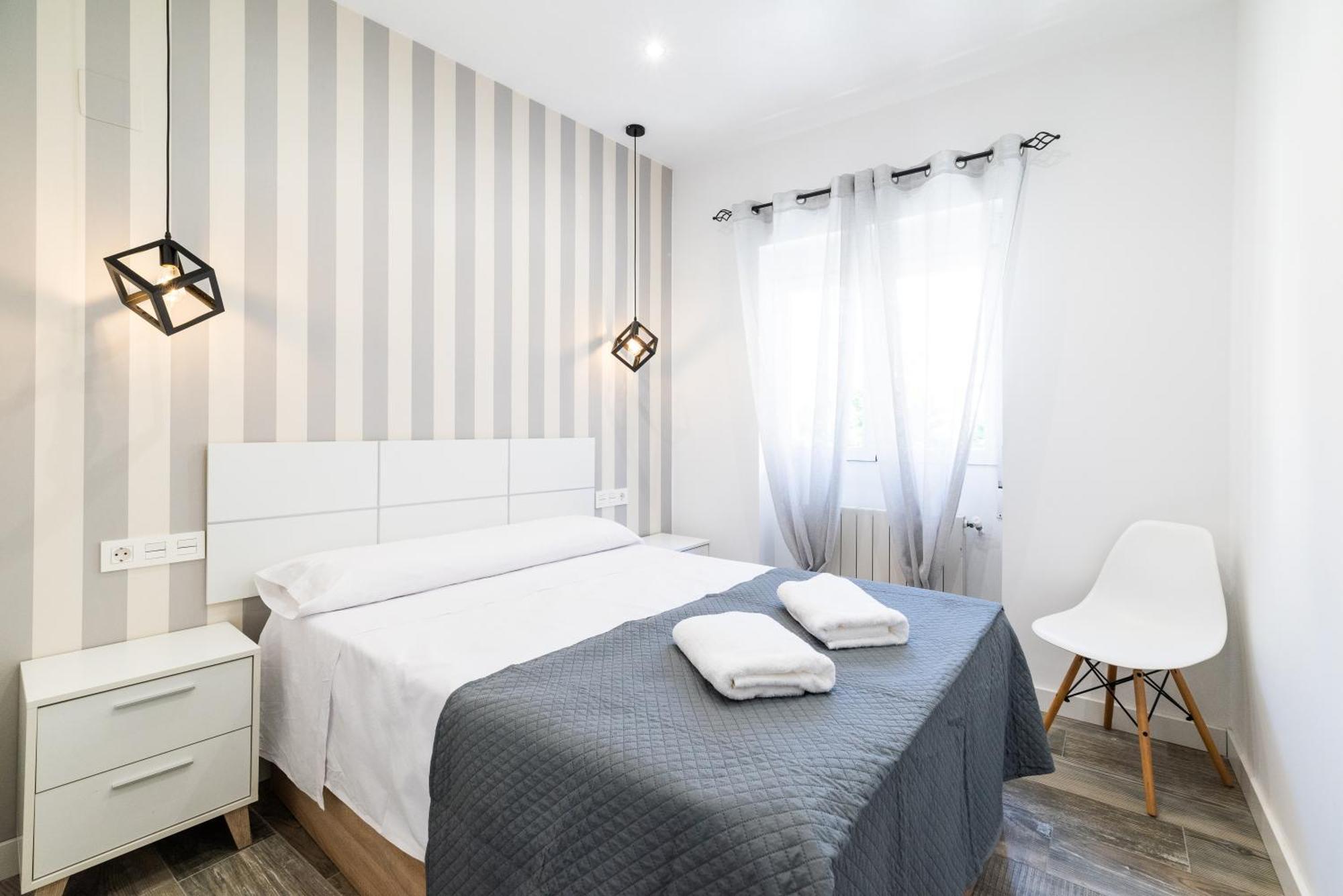 Pajaritos Suites Junto A Centro, Estacion De Tren Y Plaza De Toros Granada Luaran gambar