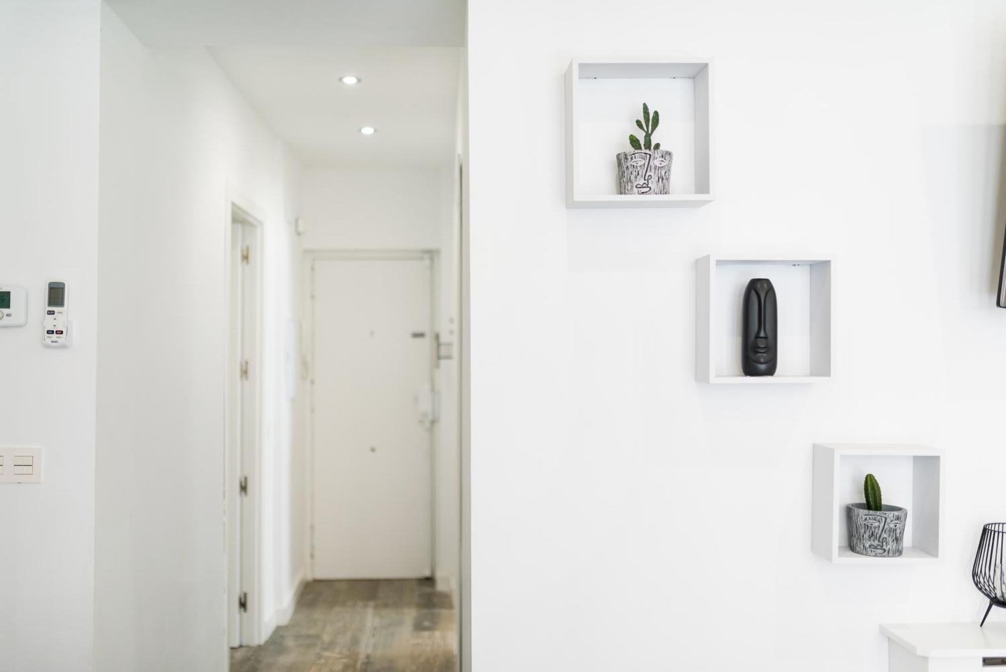 Pajaritos Suites Junto A Centro, Estacion De Tren Y Plaza De Toros Granada Luaran gambar