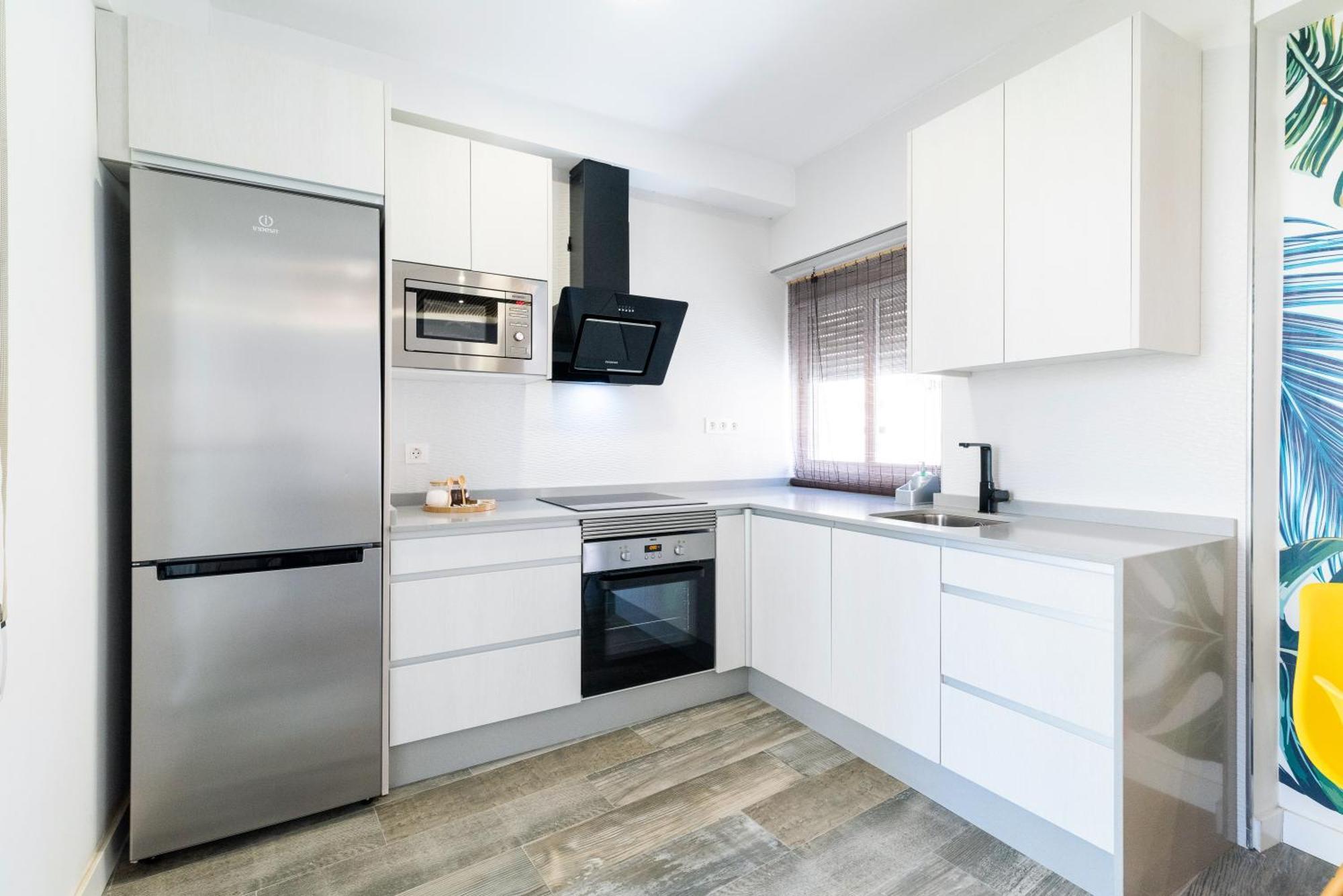 Pajaritos Suites Junto A Centro, Estacion De Tren Y Plaza De Toros Granada Luaran gambar