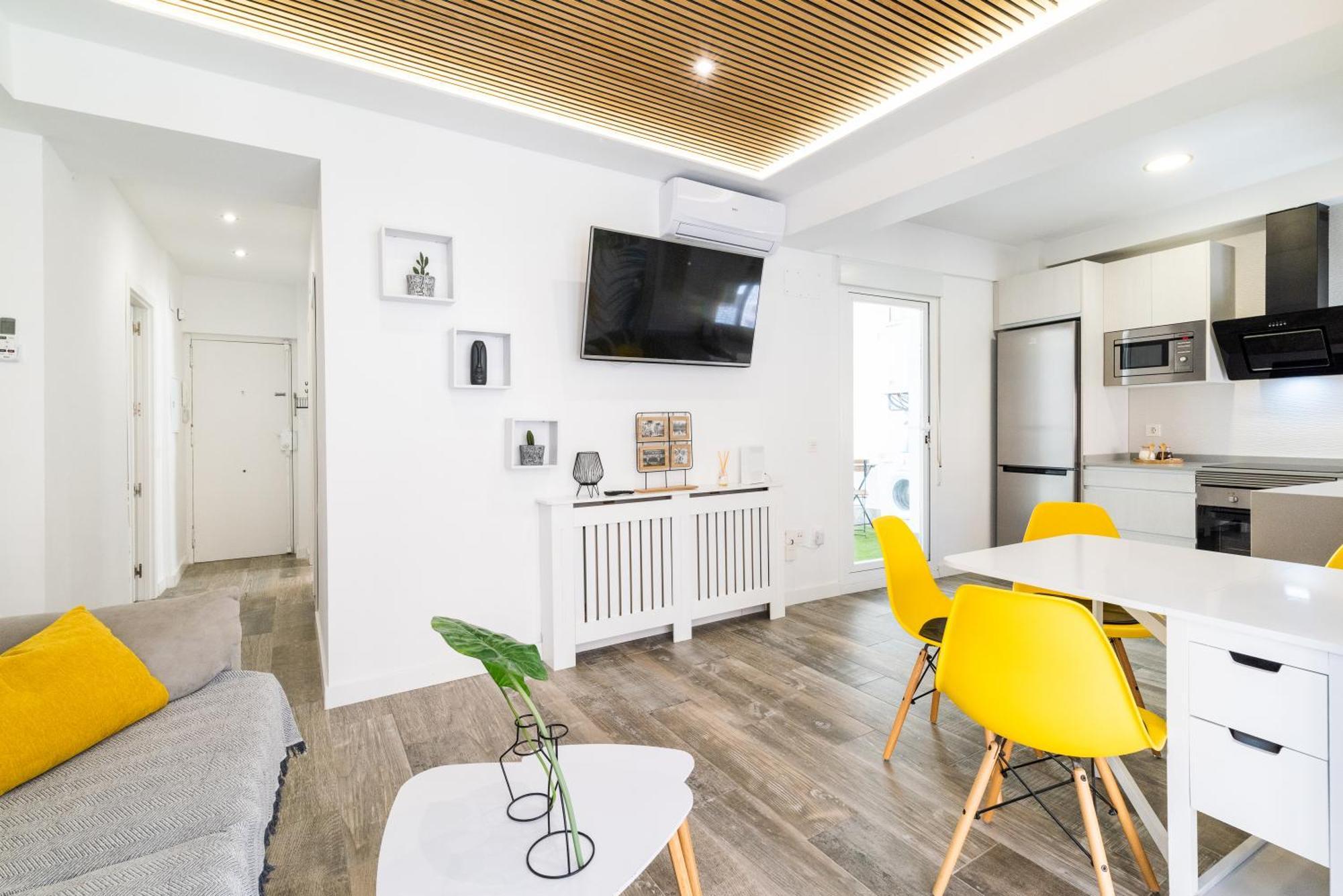 Pajaritos Suites Junto A Centro, Estacion De Tren Y Plaza De Toros Granada Luaran gambar